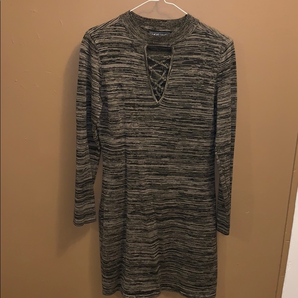 Women’s dress